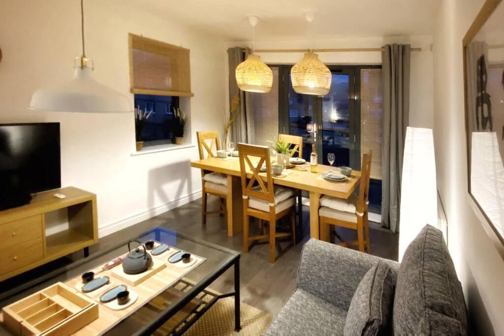 Japanese Style Muji Two-Bedroom Apt Swansea Exterior foto